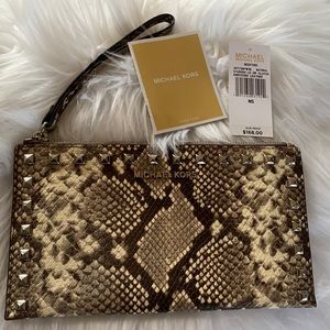 Michael Kors Bedford Wristlet